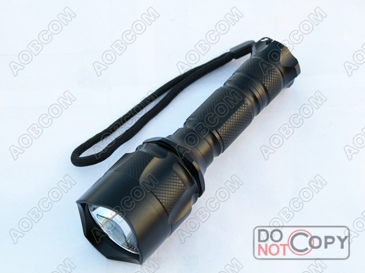 350 Lumens 100,000 Hours Lifespan 3.0V-4.2V Black Waterproof Tactical Led Flashlight For Stormy Weather, Camping