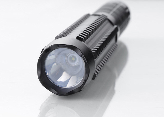 170 lm CREE XP – E R3 Aluminum Police LED Torch with 3 * AAA / 1 * 18650