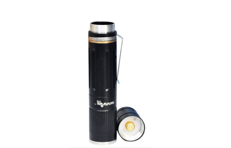 3.7V 700lm Customized super power flashlight for emergency lighting